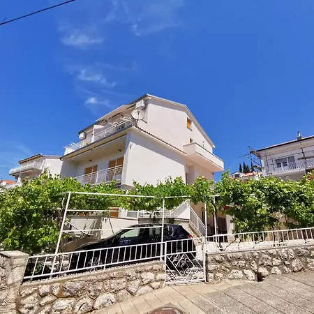 Mit Meerblick- 100m Vom Entfernt By Interhome Apartment *